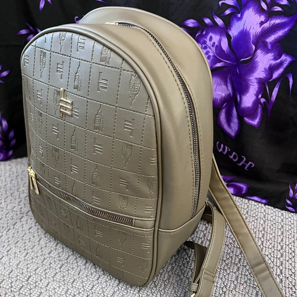 NWT London Fog bag pack - Picture 2 of 3